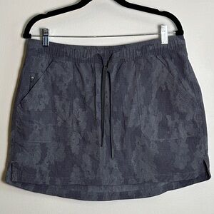 Title Nine Skort Athlete Pickleball Short Zip Pocket Tennis Golf Gray Camo Med